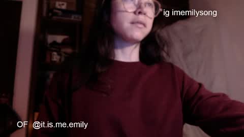 Snapshot of emily_pearl_ chatting on 05/25/26, 09:15 emily_pearl_ online show from 05/25/26, 09:15