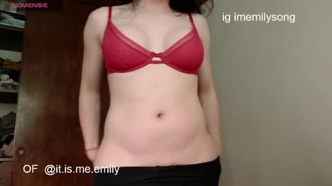 Snapshot of emily_pearl_ chatting on 06/09/26, 07:36 emily_pearl_ online show from 06/09/26, 07:36