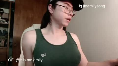 Snapshot of emily_pearl_ chatting on 06/12/26, 09:46 emily_pearl_ online show from 06/12/26, 09:46