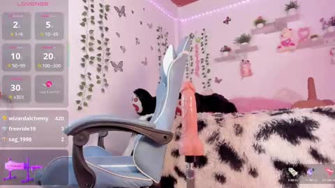 Emily online show from 03/07/25, 08:23