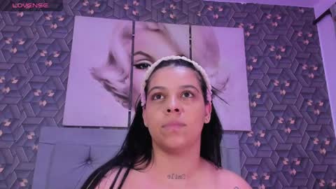 Snapshot of emily_rivera78 chatting on 05/15/26, 04:30 Emily online show from 05/15/26, 04:30