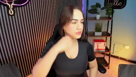 Snapshot of emily_roberts1 chatting on 07/11/26, 12:30 Emily online show from 07/11/26, 12:30