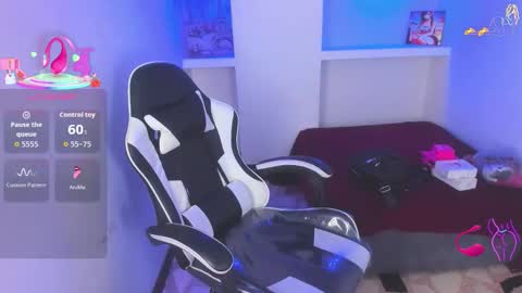       online show from 03/24/26, 12:32