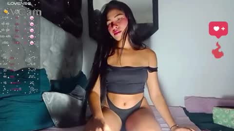 Snapshot of emily_rosse9 chatting on 01/23/25, 02:55 emily_rosse9 online show from 01/23/25, 02:55