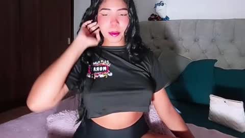 Snapshot of emily_rosse9 chatting on 10/01/25, 11:44 emily_rosse9 online show from 10/01/25, 11:44