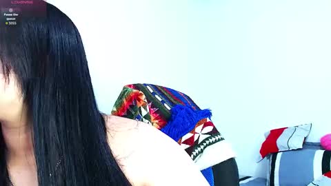 Snapshot of emily_rousee1 chatting on 02/16/26, 01:57 Sofia Gomez online show from 02/16/26, 01:57