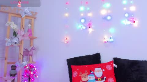 Emily online show from 12/07/24, 01:18