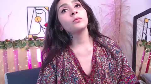 Emilly online show from 02/12/25, 07:44