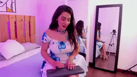 Emilly online show from 07/07/26, 08:35