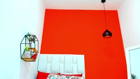 Snapshot of emily_sexy3 chatting on 12/16/24, 03:00 Emily online show from 12/16/24, 03:00