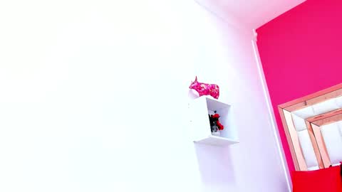 Snapshot of emily_sexy3 chatting on 03/07/25, 02:23 Emily online show from 03/07/25, 02:23