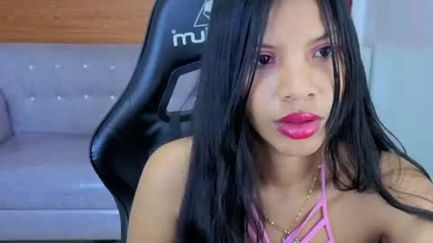 emily_smith_t online show from 06/08/26, 07:47