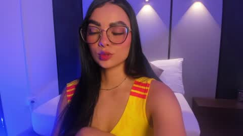 emily_tolson online show from 06/17/26, 07:26