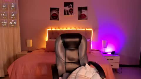 emily_warren__ online show from 03/20/26, 08:57