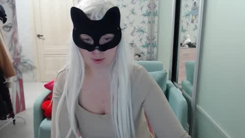 Emily online show from 01/13/26, 05:18