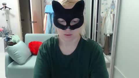Snapshot of emily_york18 chatting on 03/19/26, 05:39 Emily online show from 03/19/26, 05:39