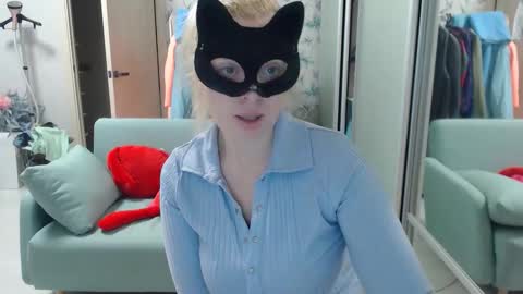Snapshot of emily_york18 chatting on 03/20/26, 04:56 Emily online show from 03/20/26, 04:56