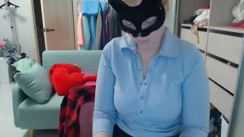 Snapshot of emily_york18 chatting on 03/21/26, 04:32 Emily online show from 03/21/26, 04:32