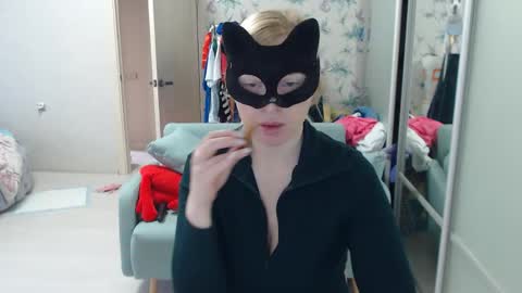 Snapshot of emily_york18 chatting on 04/30/26, 11:16 Emily online show from 04/30/26, 11:16