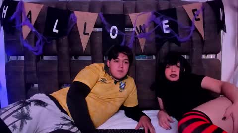 Amily  Andrew online show from 10/31/25, 05:41