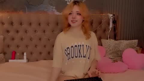 Baby Emelli online show from 12/15/25, 07:45