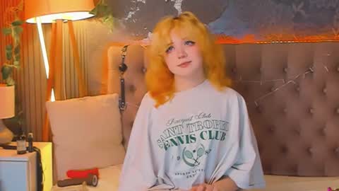 Snapshot of emilyangels chatting on 04/24/26, 07:33 Baby Emelli online show from 04/24/26, 07:33