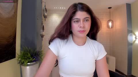 Emily Armstrong online show from 12/10/24, 12:05