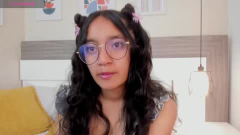 Snapshot of emilyblussh chatting on 02/24/26, 07:01 Emily Bluush online show from 02/24/26, 07:01