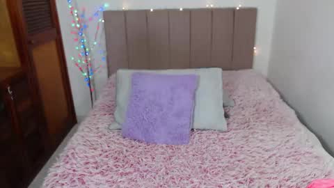 emilybluunt_ online show from 02/01/26, 05:06