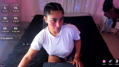 Snapshot of emilybta chatting on 03/08/25, 11:07 EMILY online show from 03/08/25, 11:07