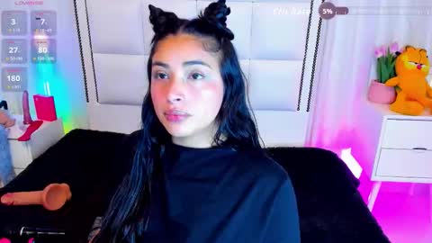 Snapshot of emilybta chatting on 12/05/25, 06:15 EMILY online show from 12/05/25, 06:15