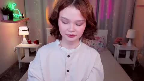 Emilyhaves online show from 06/18/26, 08:25