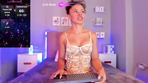 Snapshot of emilycoast chatting on 07/05/26, 02:24 Emi Fit online show from 07/05/26, 02:24