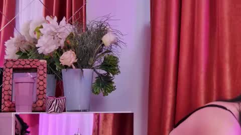 Emily online show from 10/12/25, 04:55