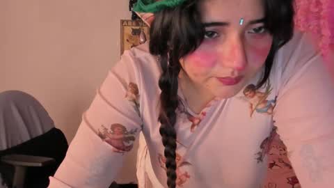 Snapshot of emilycollei chatting on 10/09/25, 03:37 Emily online show from 10/09/25, 03:37