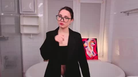 Emily online show from 12/04/25, 04:27