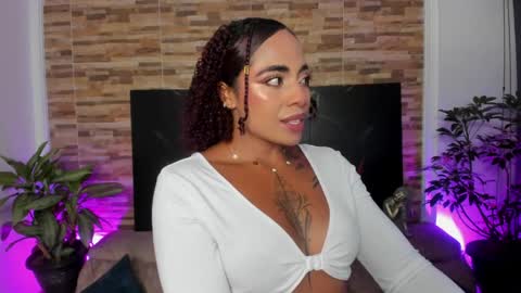Snapshot of emilyfitness8 chatting on 05/26/26, 11:34 emily online show from 05/26/26, 11:34