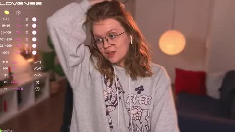 Snapshot of emilyforelsket chatting on 02/23/25, 03:18 Emily online show from 02/23/25, 03:18