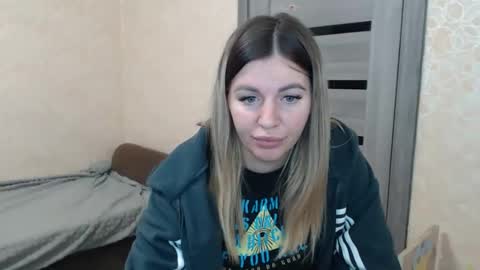 emilyfork online show from 10/20/25, 07:36