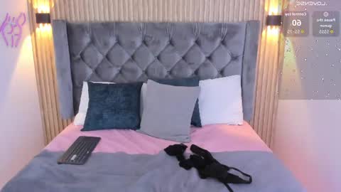 emilygracce online show from 07/01/26, 12:18