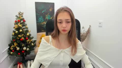 Snapshot of emilygraydis chatting on 12/16/25, 04:28 Emily online show from 12/16/25, 04:28