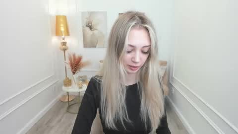 Emily online show from 03/20/26, 07:41