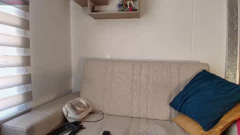 Emily online show from 10/01/25, 02:34