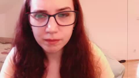 Snapshot of emilyhotflirt chatting on 07/07/26, 12:42 Emily online show from 07/07/26, 12:42