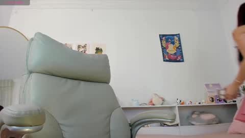 first stream May 5  ig  online show from 11/03/25, 01:19