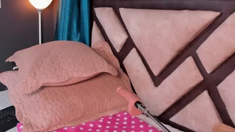 Emily Jhonson online show from 01/25/25, 11:34