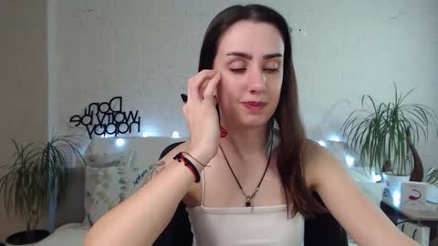 Snapshot of emilylayer chatting on 02/09/25, 12:06 Emyli online show from 02/09/25, 12:06