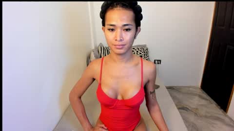 Snapshot of emilyluna07 chatting on 06/26/26, 09:35 emilyluna07 online show from 06/26/26, 09:35