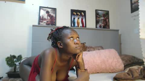 Snapshot of emilyposha chatting on 02/20/25, 06:13 Emilly online show from 02/20/25, 06:13