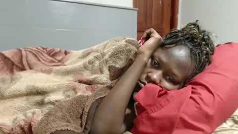 Snapshot of emilyposha chatting on 11/01/25, 01:18 Emilly online show from 11/01/25, 01:18